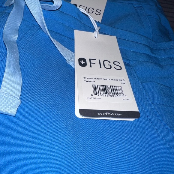 Brand new FIGS Skinny YOLA Scrub Pants - Picture 2 of 3